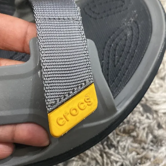 Crocs men’s velcro sandals sz 10 gray